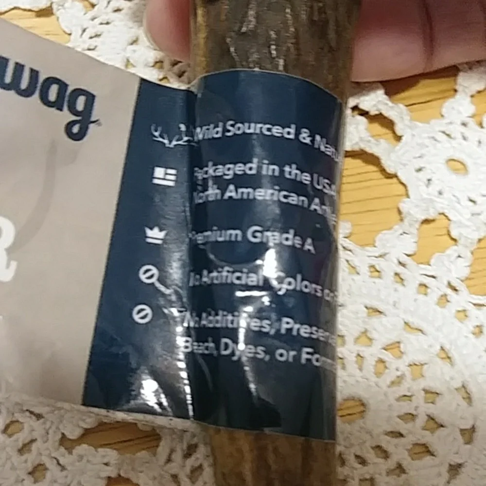 Amazon Brand - Wag Dog Elk Antler Chew, Naturally Shed. Whole, Small